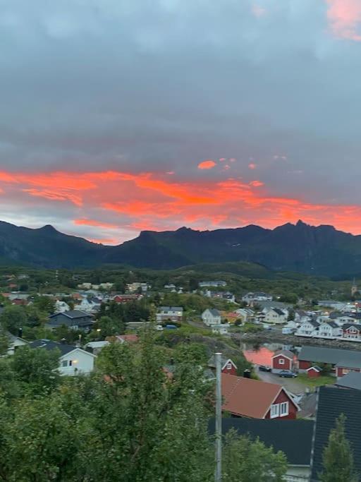 Nydelig Leilighet Pa Kreta I Lofoten カベルヴォーグ エクステリア 写真